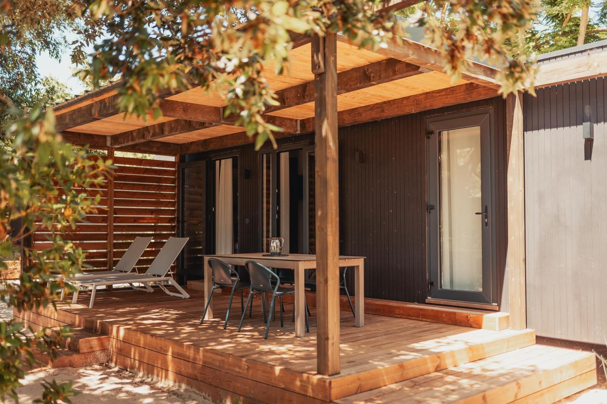 Hotel Le Phare Les Portes-en-Re Exterior foto